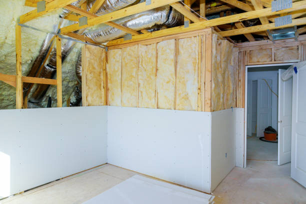 Best Fiberglass Insulation  in Brookville, NY